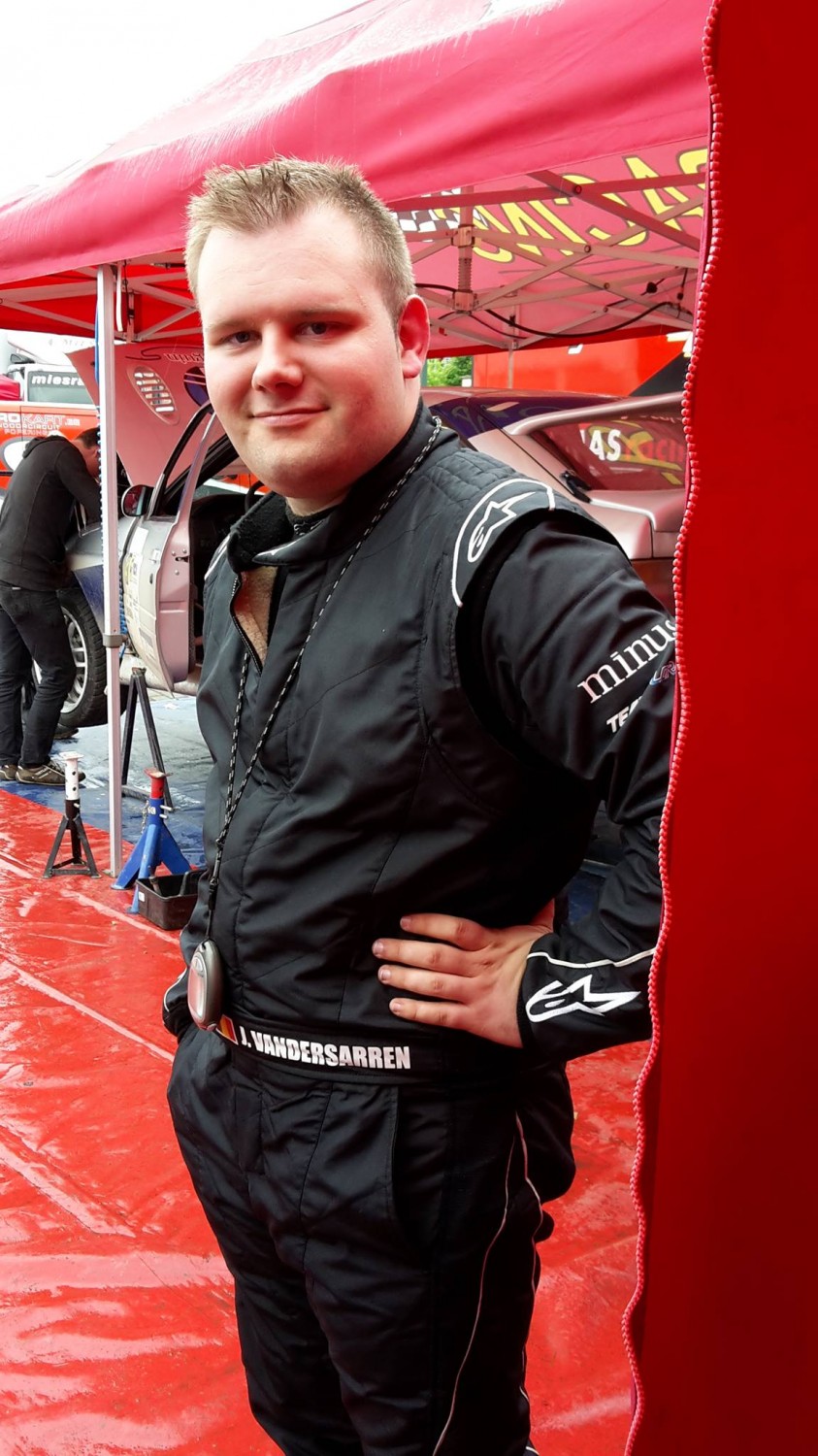 Komende Zaterdag zal Jochen Vandersarren zijn 100ste Rally rijden als co-piloot:Tijd voor een klein interview!