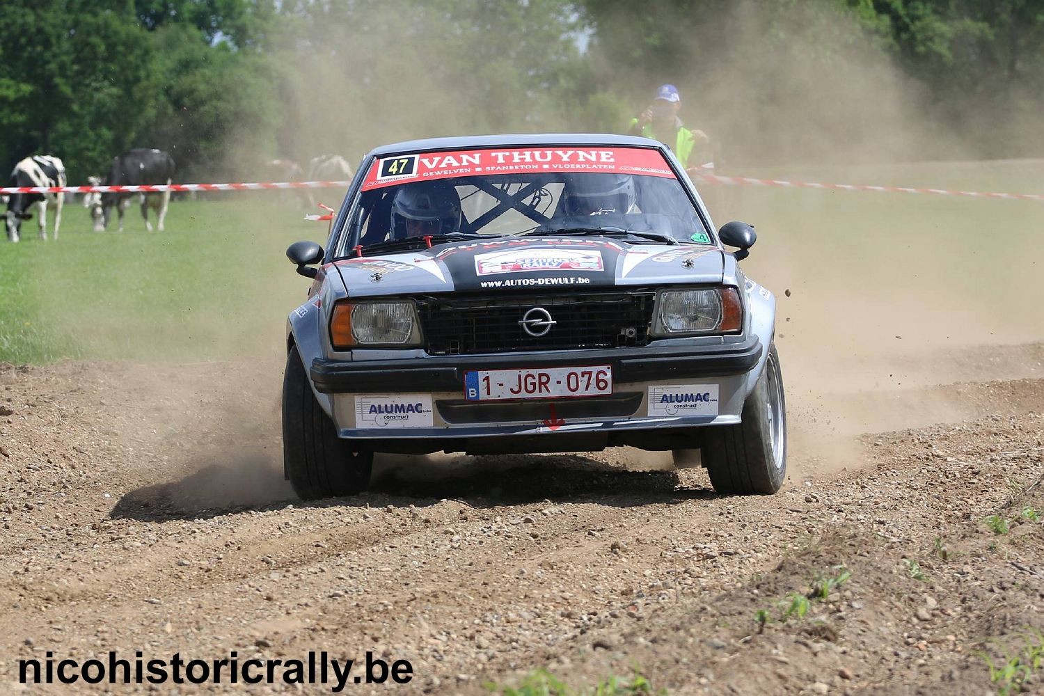 Jens Maes start met de Opel Ascona in Tielt !