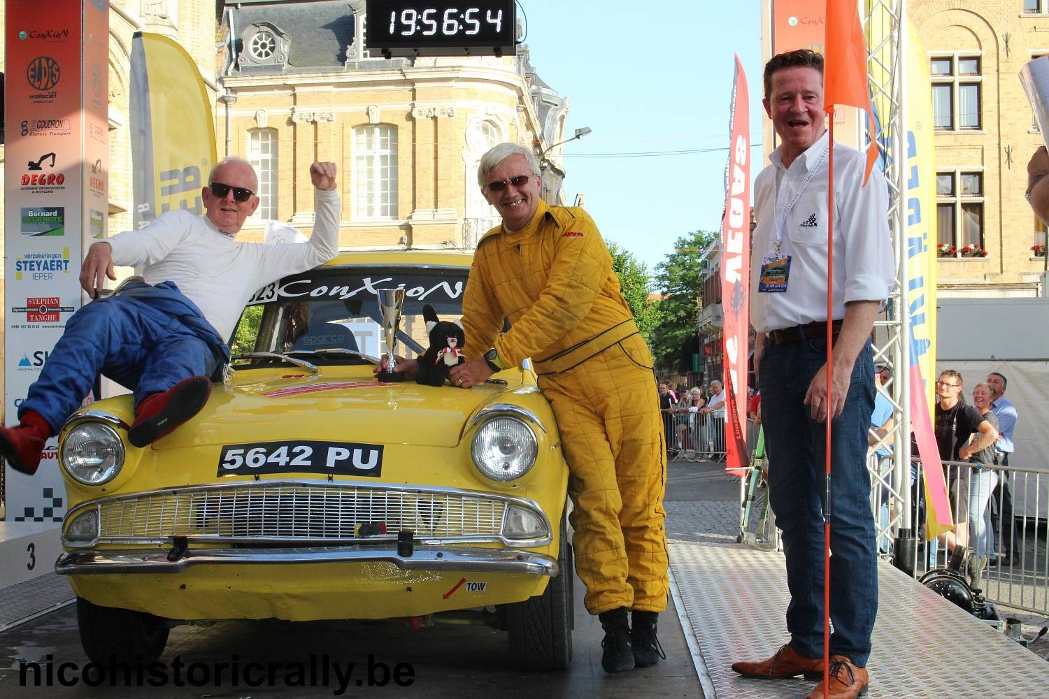 Foto-album podium Ypres HISTORIC RALLY is toegevoegd.